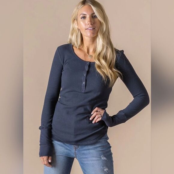 NWT Agnes & Dora Henley Thermal Navy - Picture 1 of 3